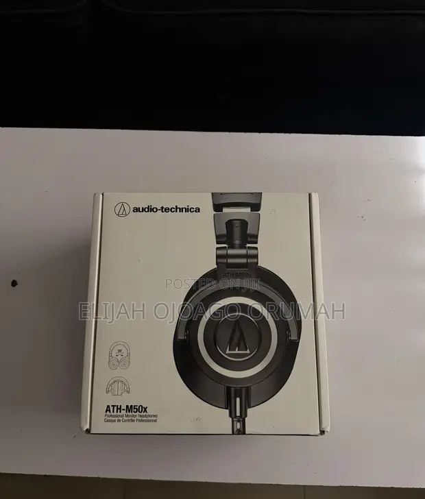 Audio-Technica ATH-M50x Professional Studio Headphones - 1