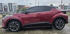 2018 Toyota C-HR XLE Premium FWD (2.0L) Red
