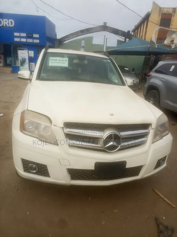 2010 Mercedes-Benz GLK-Class 350 4MATIC Fari - 1