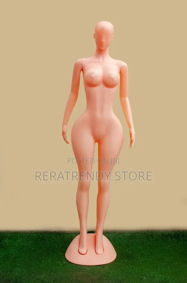 Faceless Female Mannequin - Tiny Waist, Big Hips - 1