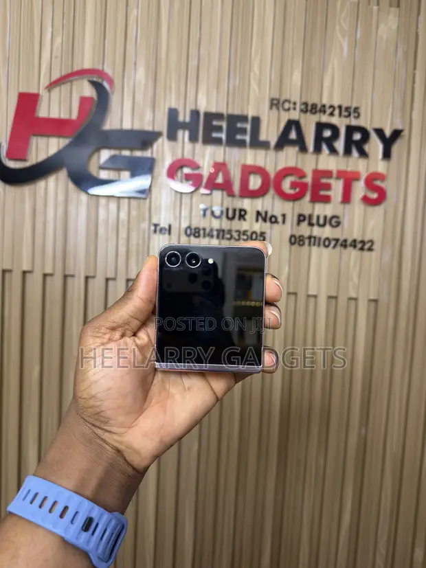 Samsung Galaxy Z Flip 5 512GB - 1