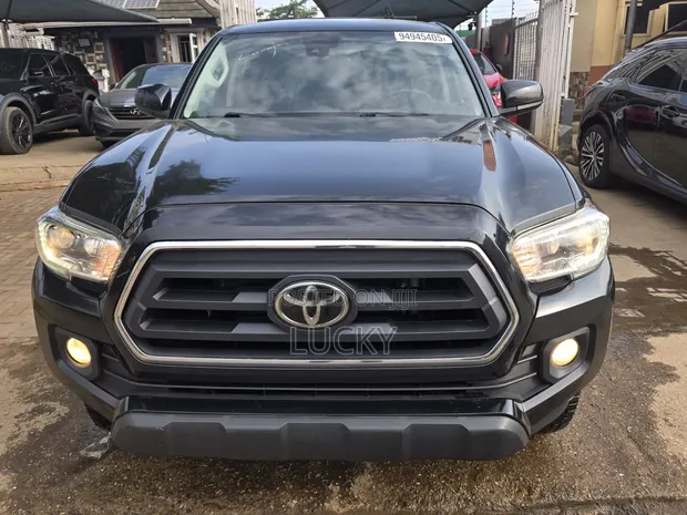2022 Toyota Tacoma SR5 Pickup - 1