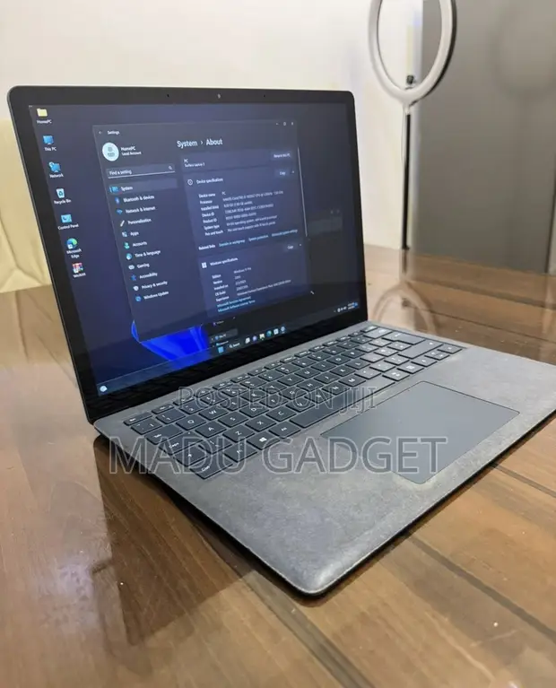 Microsoft Surface Laptop 3 14" 8GB RAM Intel Core i5 256GB SSD - 1
