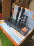 JBL SK-2000 Wireless Microphone System - 1