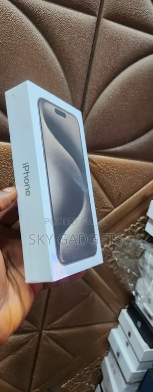 New Apple iPhone 15 Pro Max 256GB