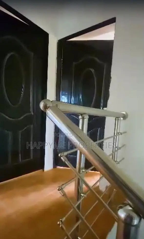 Furnished 4-Bedroom Duplex a Cleveland Estate, Gudu don siye - 1