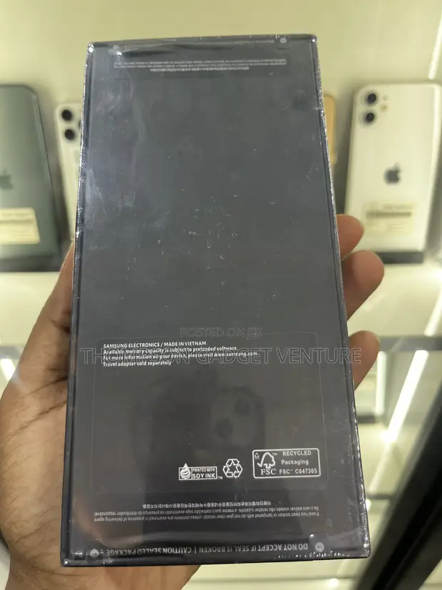 New Samsung Galaxy Z Flip 5 256GB Black - 1