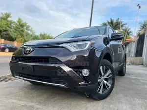 2018 Toyota RAV4 XLE 2.5L Purple