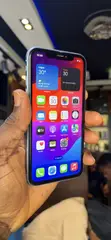 Apple iPhone XR 64GB Blue - 4