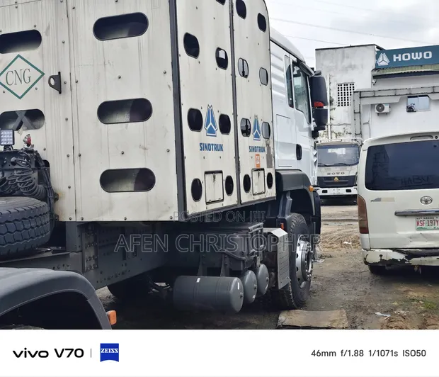 Brand New Howo TX 6x4 CNG Tractor Head (2026) - 1