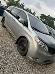 Toyota Sienna 2012 Launinsa Azurfa - 2