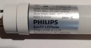 Philips Ecofit 8W Fitilar Igwa ta LED 600mm