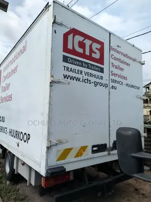 Mercedes-Benz 814 Mini Truck 2010 Fari