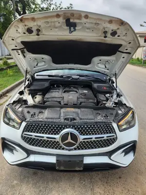 2025 Mercedes-Benz GLE 580 4MATIC AWD Fari