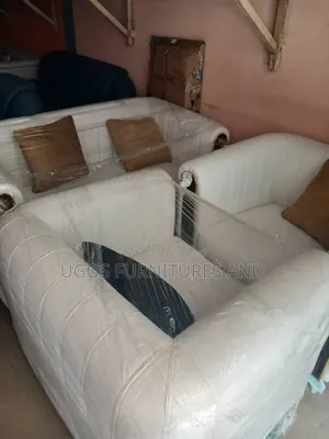 Sabon Sofa Mai Zama 5