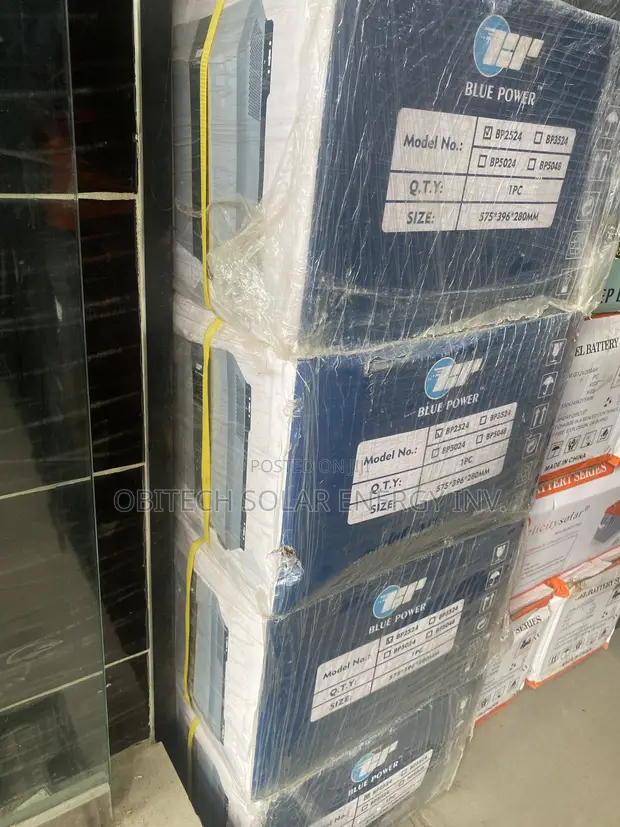 2.5kva 24v Blue Power Hybrid Inverter - 1