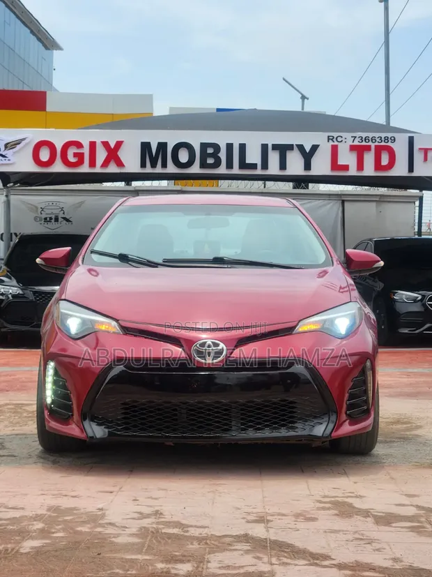 Toyota Corolla LE 2014 Red - 1