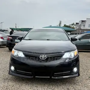 2013 Toyota Camry SE 2.5L Sedan - Direct Belgium