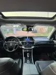 Honda Accord 2013 White - 2