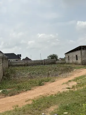 Filin Zama don Siyarwa a Karu