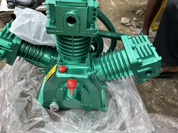 Kaiser Compressor Head, 20HP, 30 Bar High Pressure - 1
