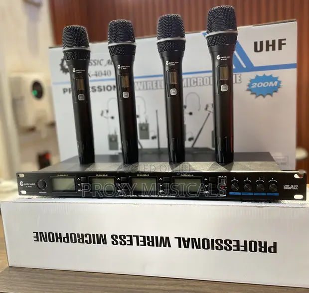 Classic Audio CA 4-in-1 Wireless Microphone System - 1
