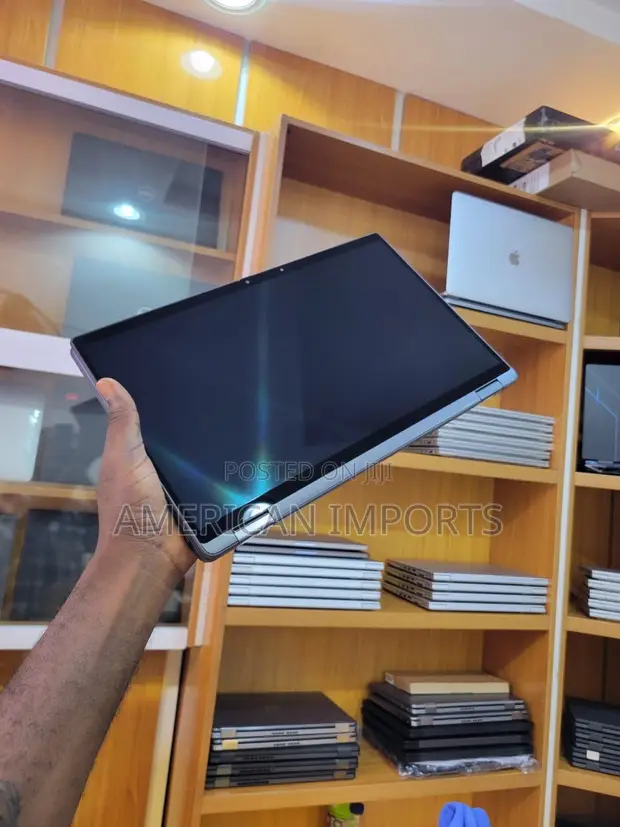 Dell Latitude 7410 2-in-1 Laptop - Core i7, 16GB RAM, 256GB SSD - 1