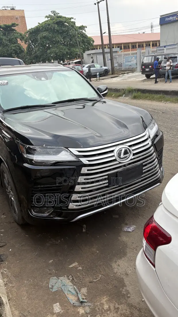 Lexus LX600 Kayi Gyara - 1