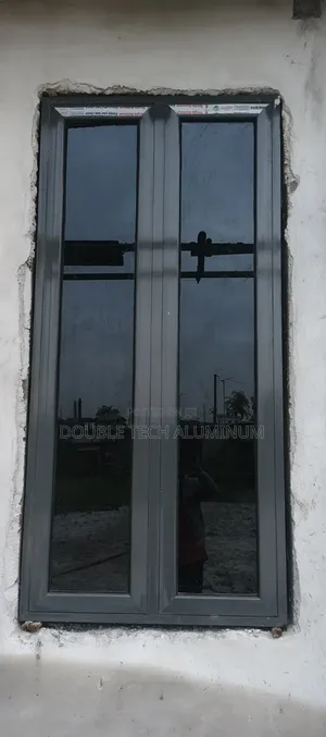 Sabis na Zane na Waje da Ciki