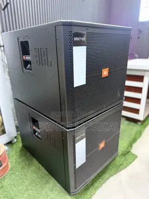 JBL SRX718s Subwoofer Daya
