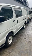 Toyota HiAce 2002 Mai Amfani Da Fetur - 4
