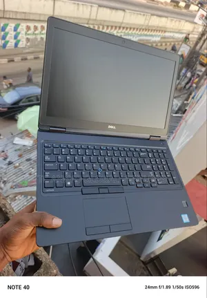 Dell Latitude 15 5580 Laptop - Intel Core i7, 8GB RAM, 256GB SSD
