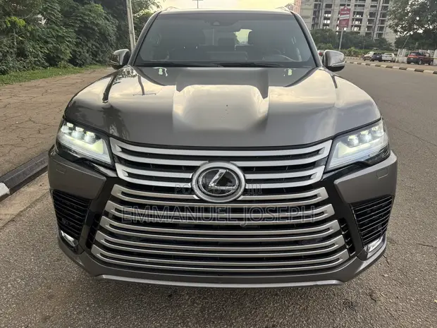 Lexus LX 600 2023 Mai Amfani Daga Ƙasar Waje SUV - 1