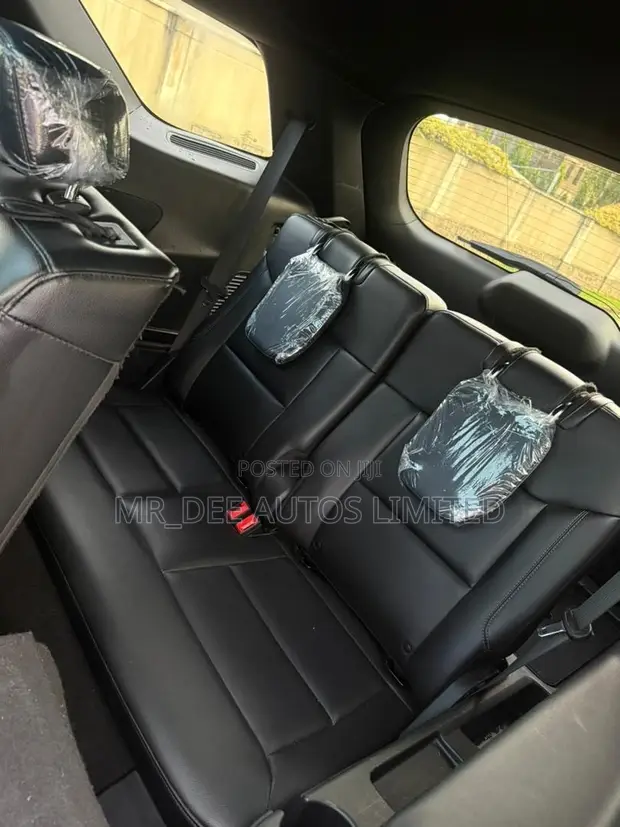 Ford Explorer 2020 Gray - 1