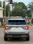 Ford Explorer 2020 Gray - 2