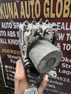 Toyota Highlander 2012 ABS Pump Module - Gaskiya An Gwada