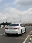 Toyota Camry SE FWD (2.5L) 2018 Fari - 4