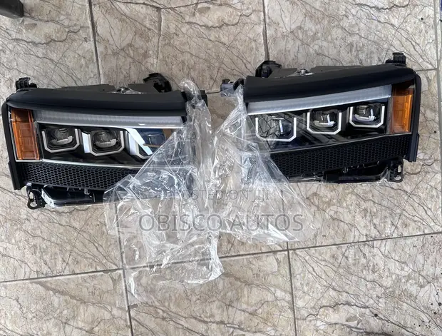 Land Cruiser Prado 2024/2025/2026 Headlight - 1