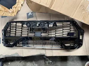 Toyota Hilux 2024/2025 Front Grille