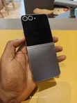 Samsung Galaxy Z Flip6 256GB Silver - 2
