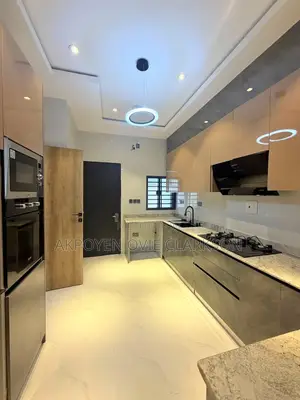 4-Bedroom Townhouse/Terrace in Guzape, Abuja for Sale