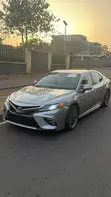 Toyota Camry SE FWD (2.5L) 2018 La Goge - 1