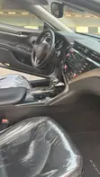 Toyota Camry SE FWD (2.5L) 2018 La Goge - 2