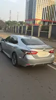 Toyota Camry SE FWD (2.5L) 2018 La Goge - 3