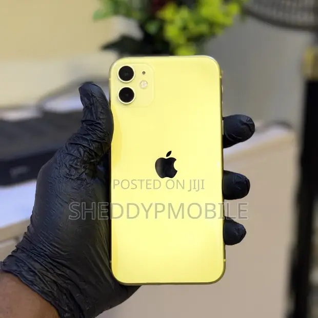 Apple iPhone 11 128GB Yellow - 1