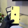 Apple iPhone 11 128GB Yellow - 2