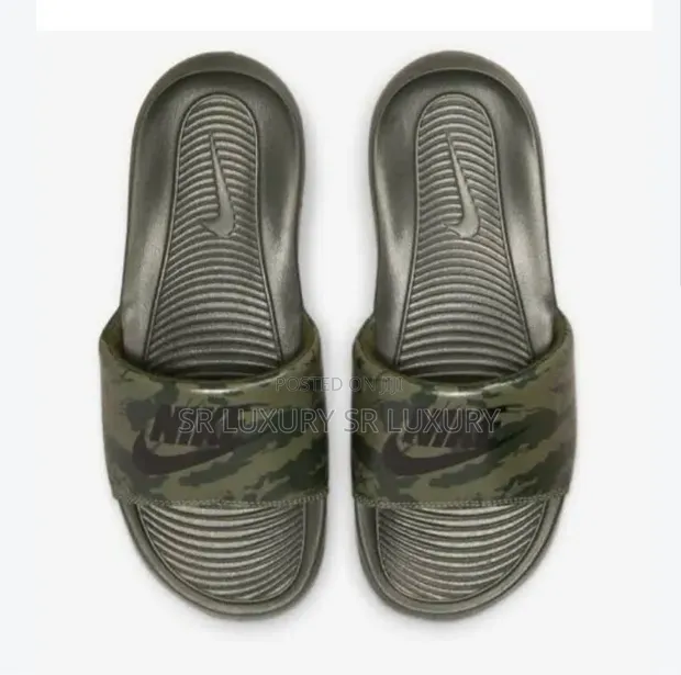 Original Nike Victori One Slide Camo - 1