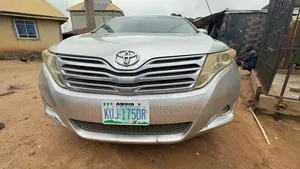 Toyota Venza 2012 Silver