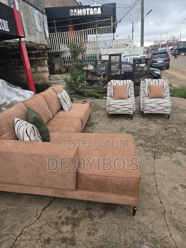 Luxury L-Shaped Sofa tare da Singles Biyu - Home Interiors - 1