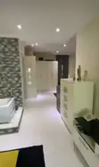 Gidan Alatu mai Dakuna 5 da BQ a Ikoyi - 4